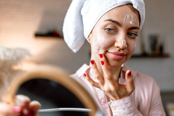 برطرف کردن جوش زیرپوستی تحتنظر متخصص پوست