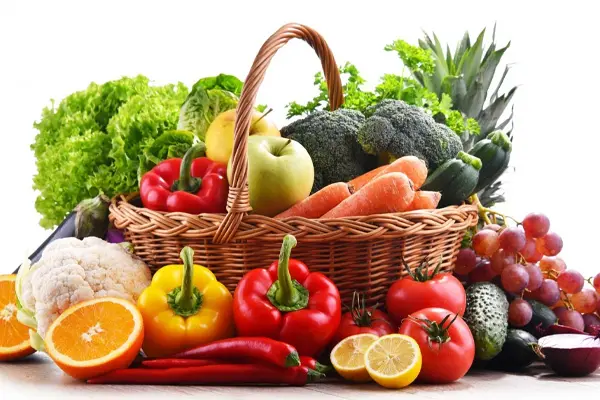 درمان جوش صورت با مصرف سبزیجات