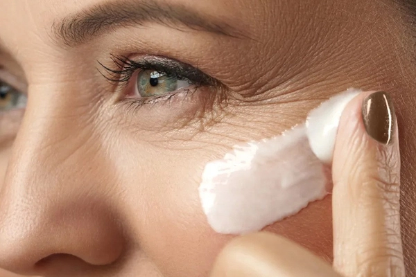 بهترین کرم ضد چروک بالای 50 سال